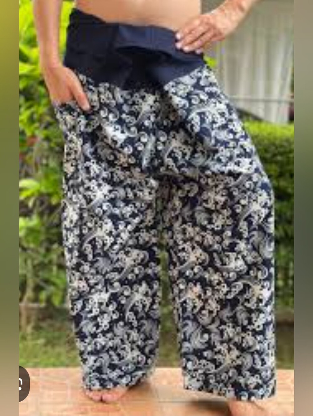Unisex,Japanese /Thai Fisherman Pants Size Large.Wide Legged , Full Length.